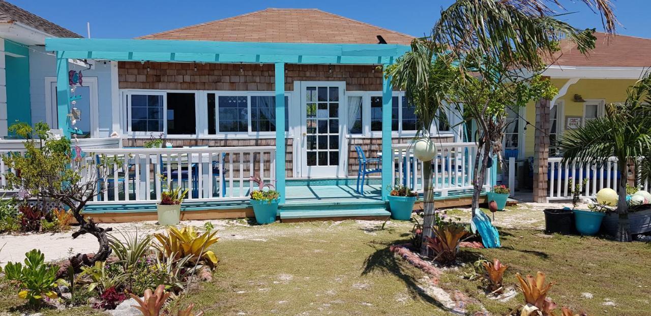 Rollezz Villas Beach Resort Old Bight エクステリア 写真