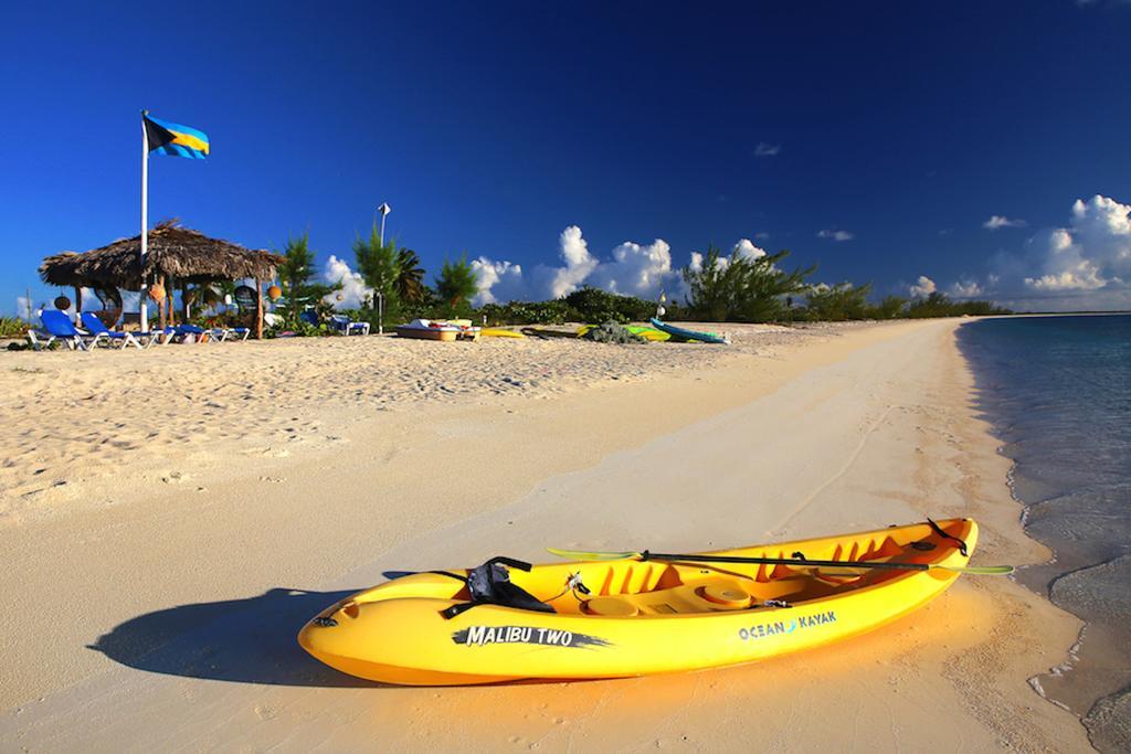 Rollezz Villas Beach Resort Old Bight エクステリア 写真