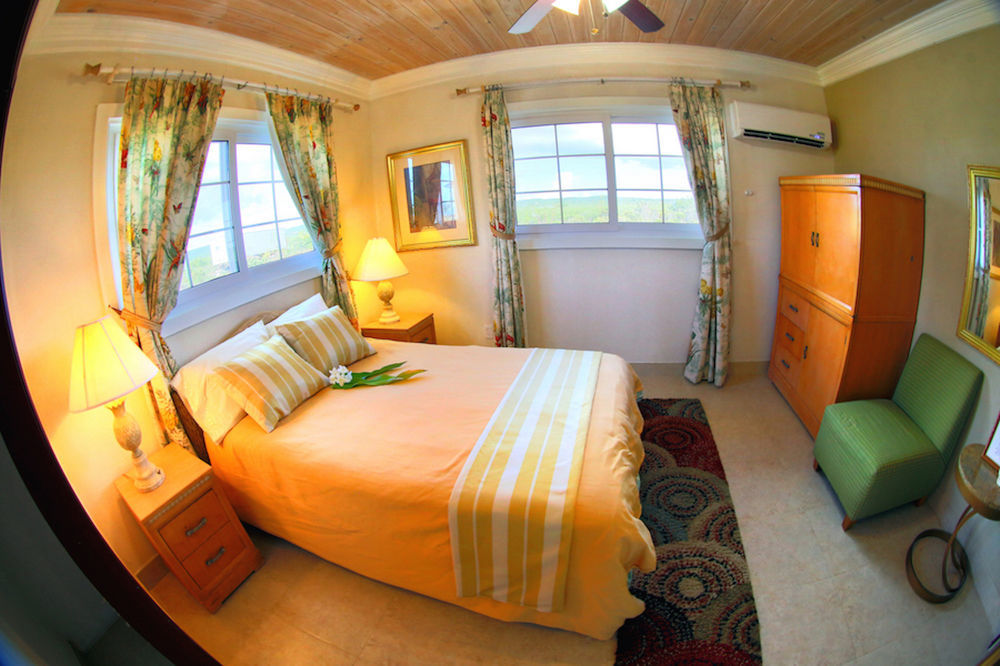 Rollezz Villas Beach Resort Old Bight エクステリア 写真